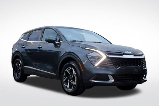 Certified 2024 Kia Sportage LX image 1