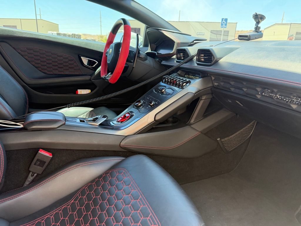 Used 2019 Lamborghini Huracan LP 580-2 RWD image 15