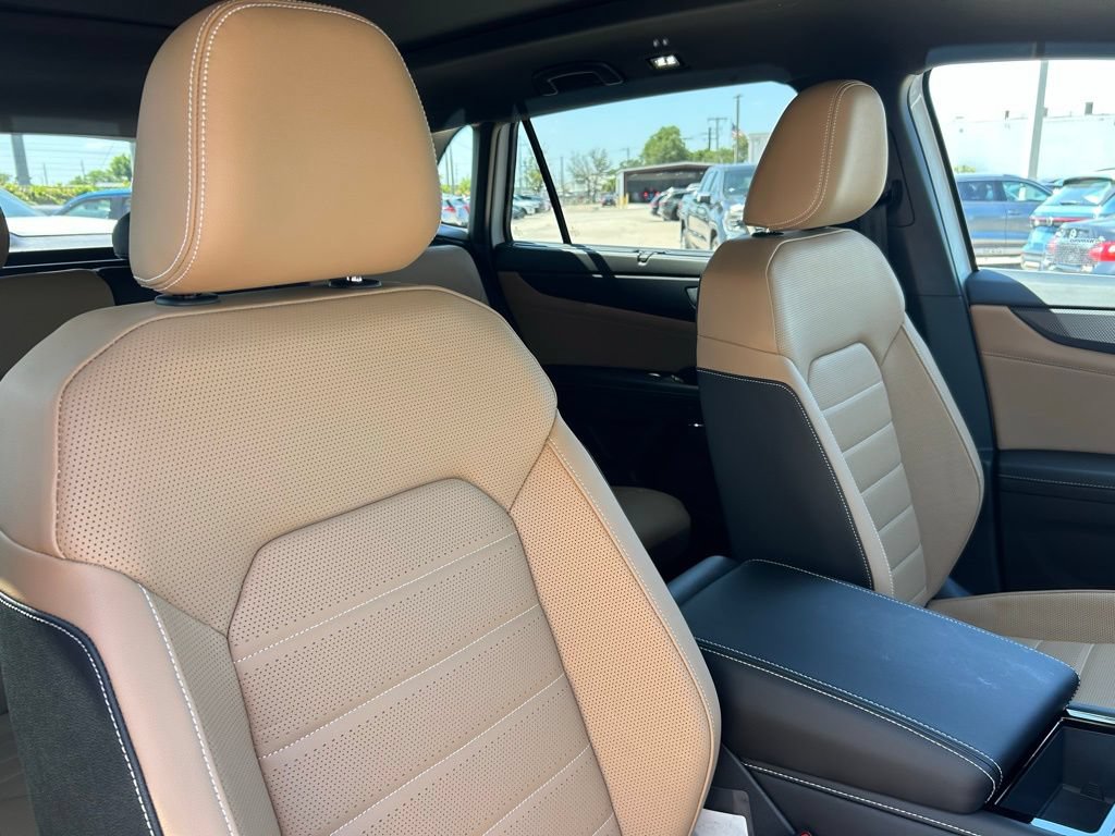 New 2026 Volkswagen Atlas Cross Sport SEL R-Line AWD/4WD image 50