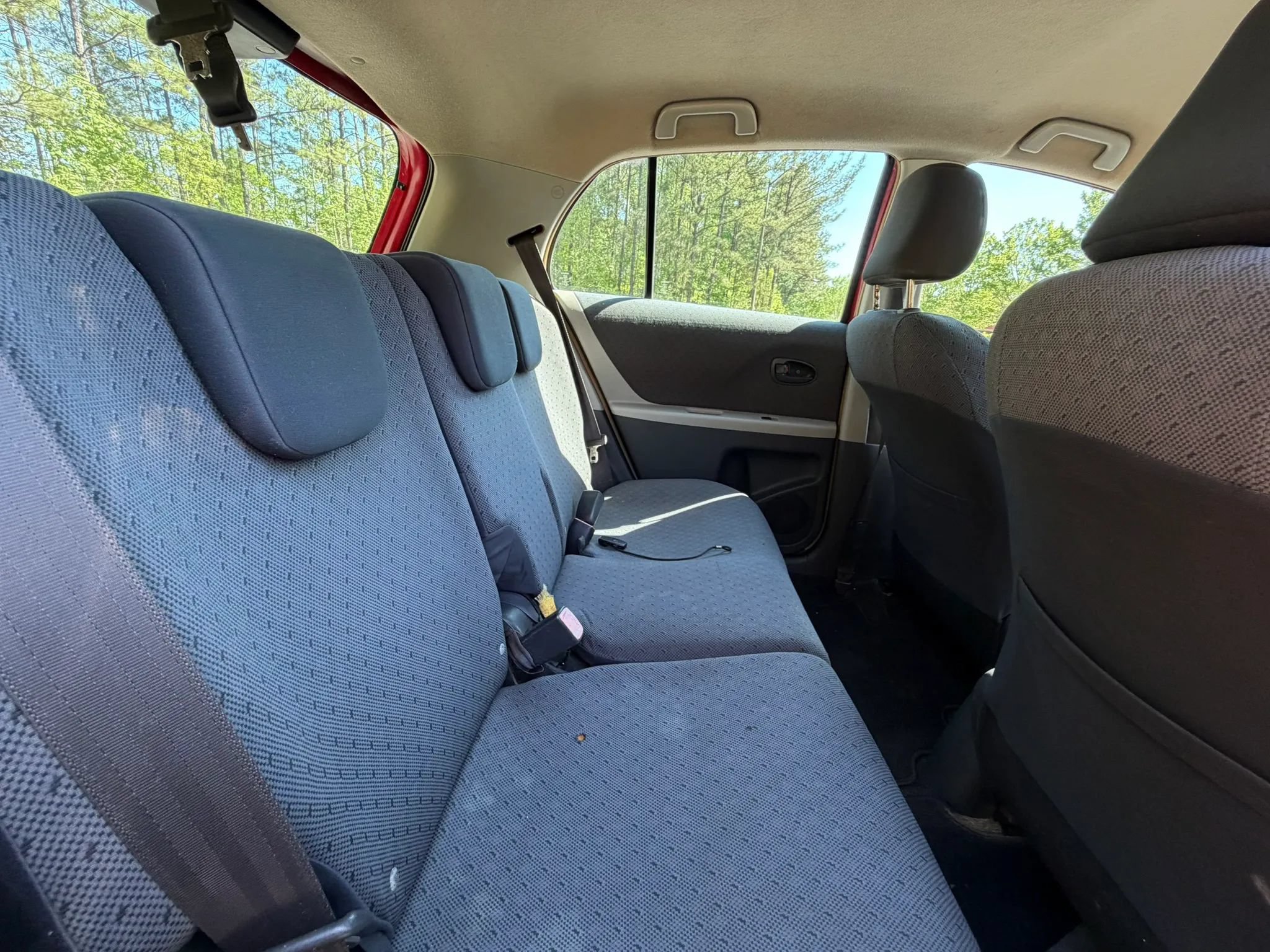 Used 2011 Toyota Yaris 4-Door Hatchback w/ PWR Pkg w/Steel Wheels FWD image 15