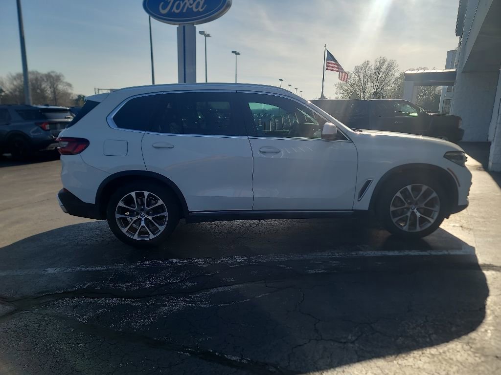 Used 2022 BMW X5 xDrive40i AWD/4WD image 6