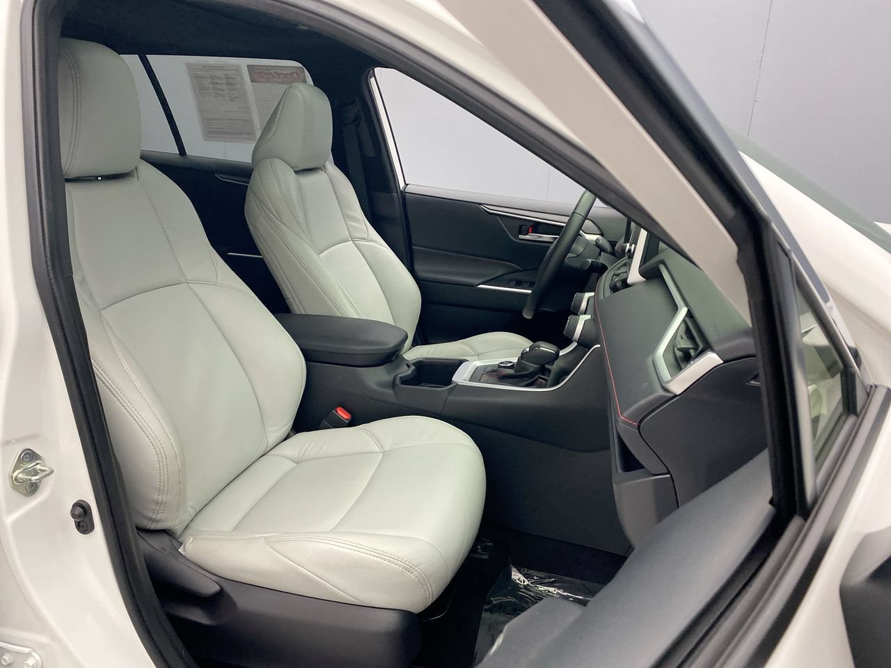 Used 2023 Toyota RAV4 SE w/ Weather & Moonroof Package AWD/4WD image 23