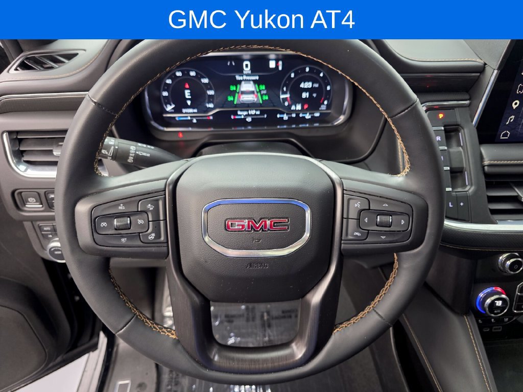 Used 2023 GMC Yukon AT4 w/ Technology Package AWD/4WD image 19