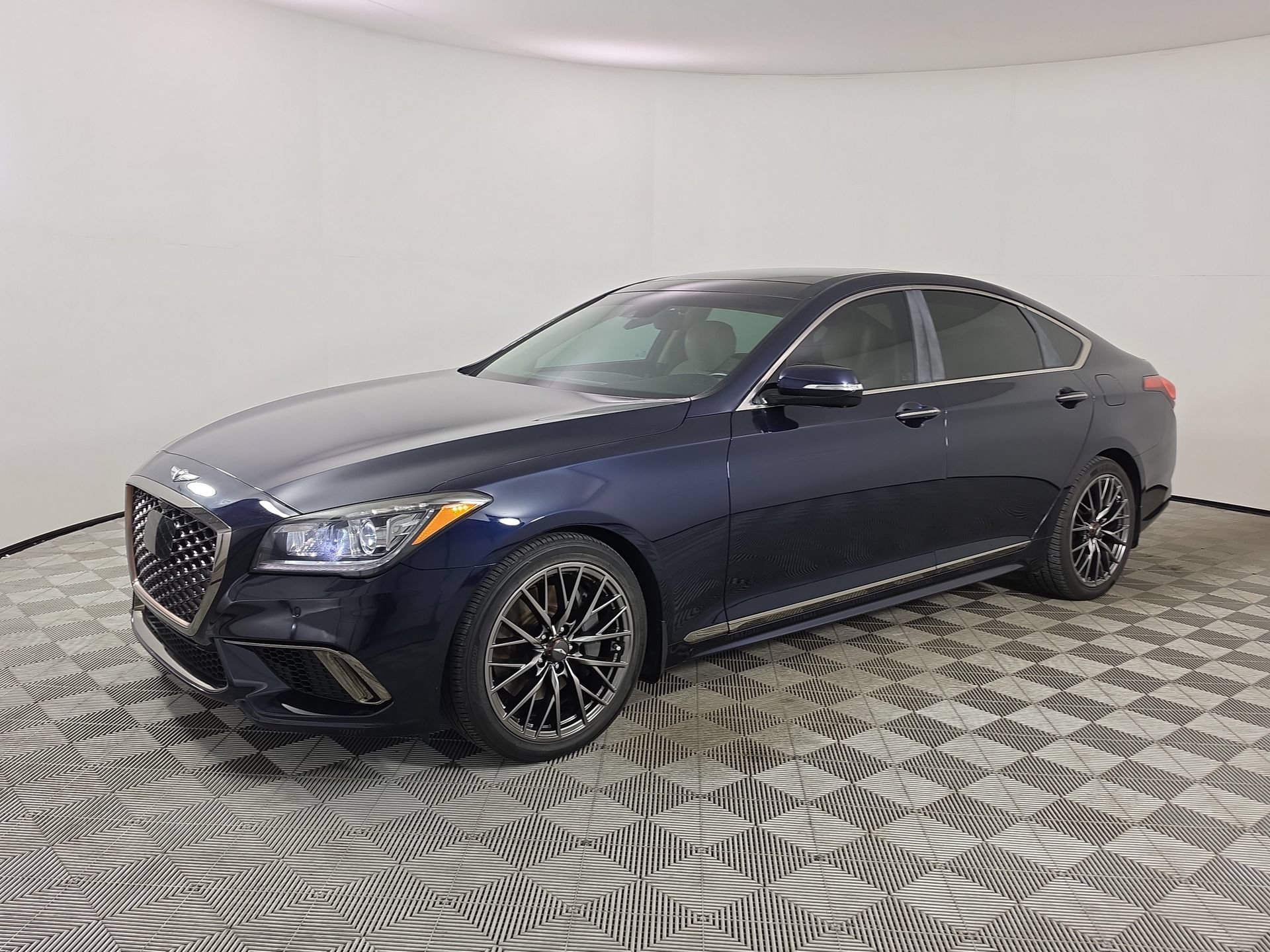 Used 2019 Genesis G80 3.8 image 3