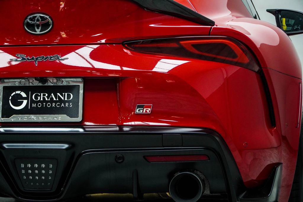 Used 2022 Toyota Supra w/ Safety & Technology Package RWD image 15