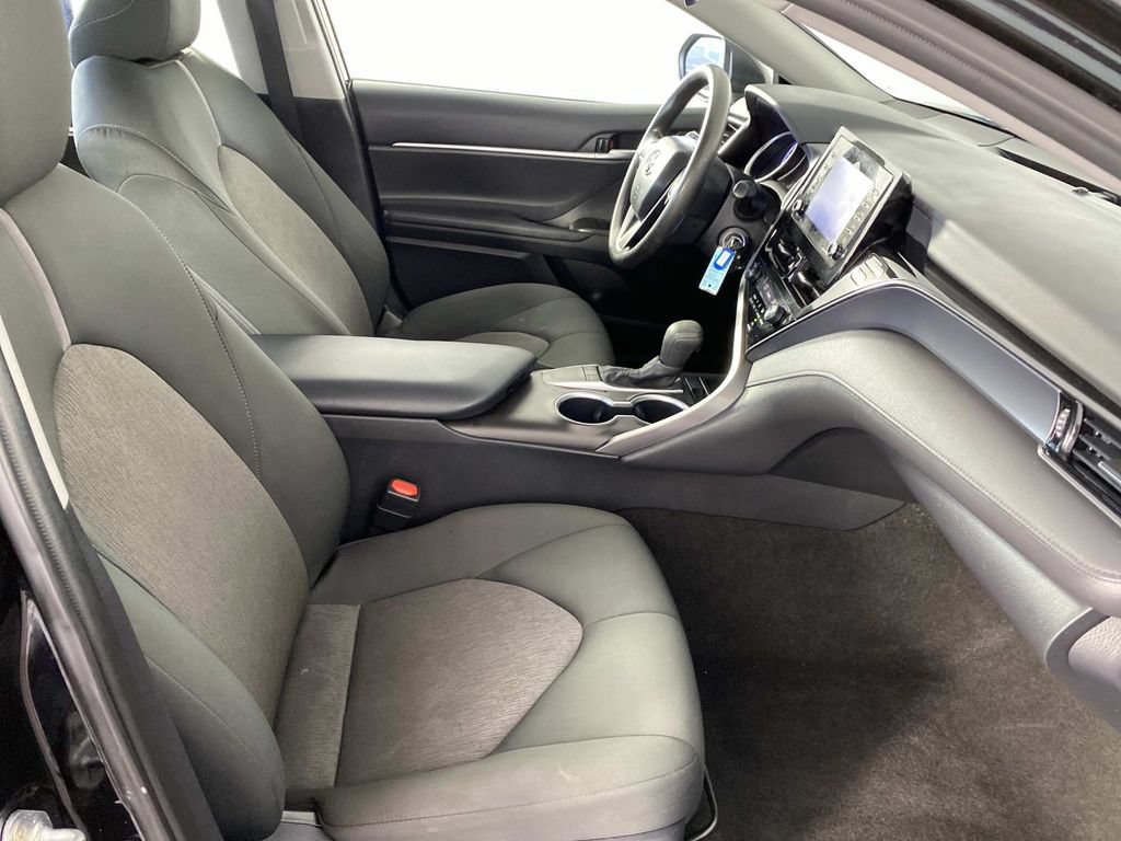 Used 2023 Toyota Camry LE FWD image 11