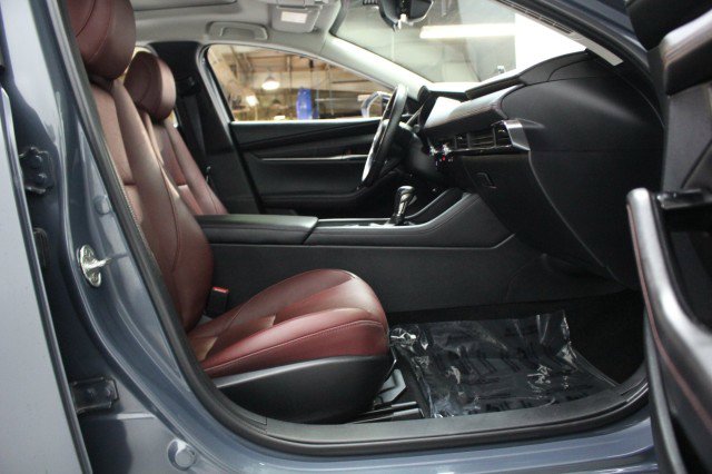 Used 2024 MAZDA MAZDA3 s image 21