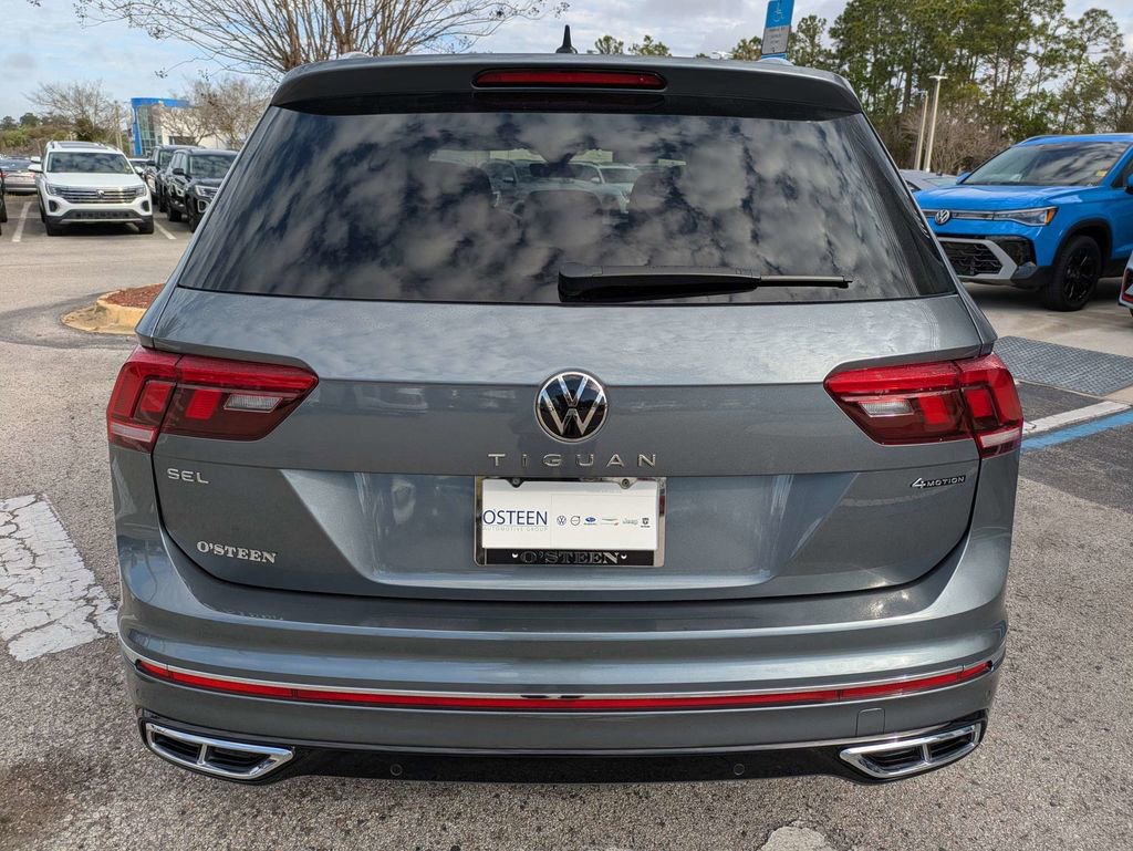 Certified 2023 Volkswagen Tiguan SEL R-Line image 5