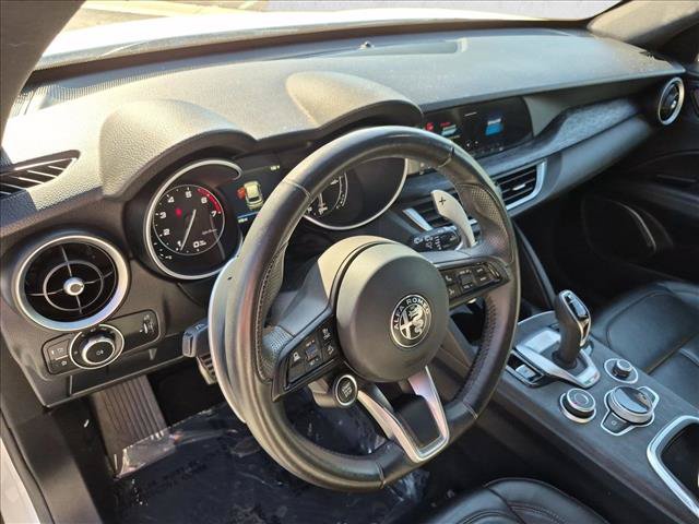 Used 2023 Alfa Romeo Stelvio Sprint AWD/4WD image 10