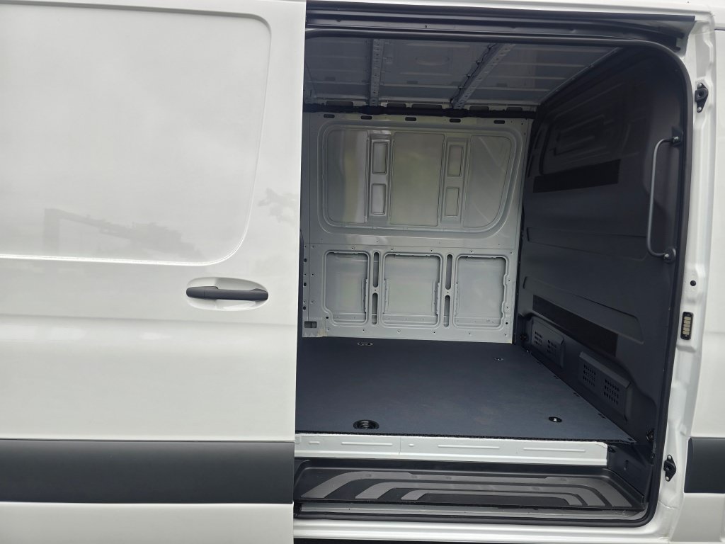 New 2026 Mercedes-Benz Sprinter 2500 image 17