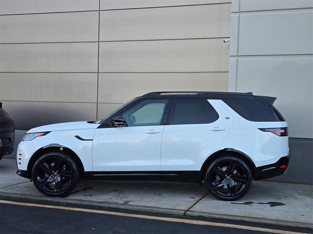 New 2025 Land Rover Discovery Metropolitan Edition image 4
