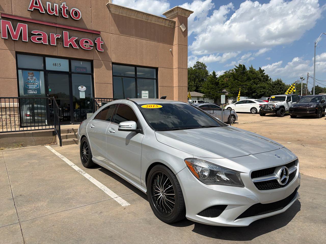 Used 2015 Mercedes-Benz CLA 250 4MATIC image 3