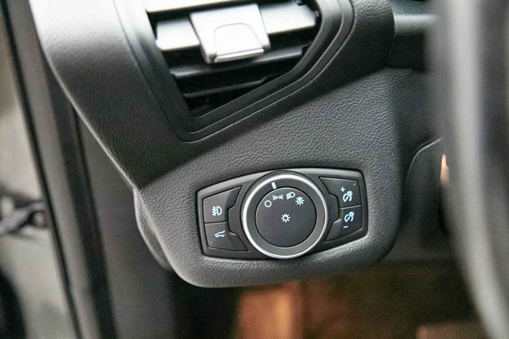 Used 2019 Ford Escape SEL AWD/4WD image 15