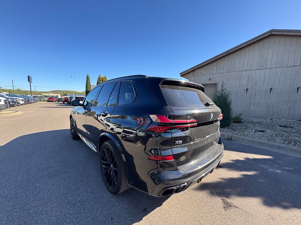Used 2024 BMW X5 M60i AWD/4WD image 11
