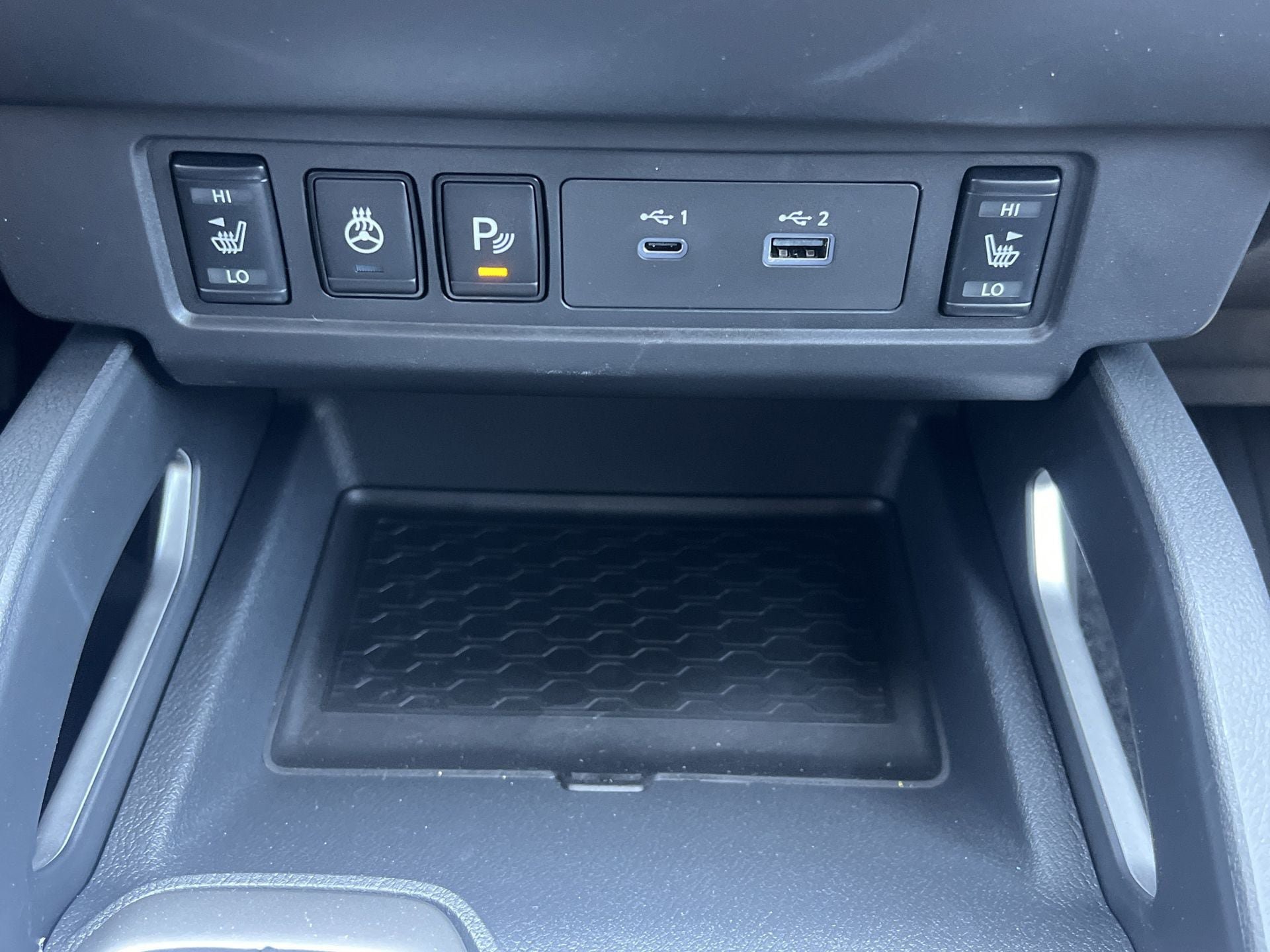 New 2026 Nissan Frontier SV w/ All-Weather Content Package AWD/4WD image 7