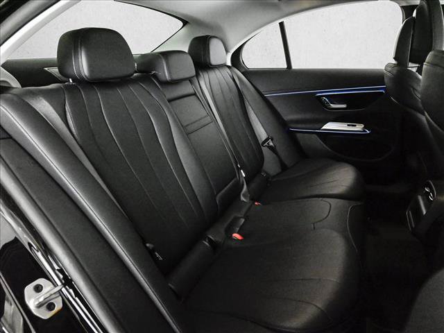 Used 2025 Mercedes-Benz E 350 4MATIC Sedan image 22