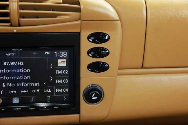 Used 2001 Porsche 911 Carrera 4 AWD/4WD image 40