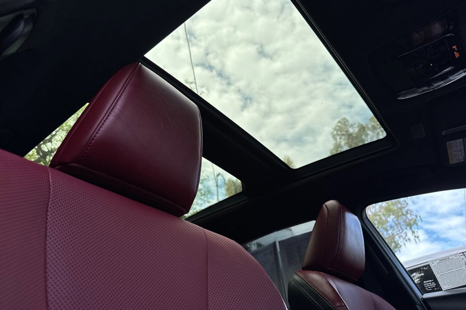 Used 2022 Lexus NX 350h AWD image 17