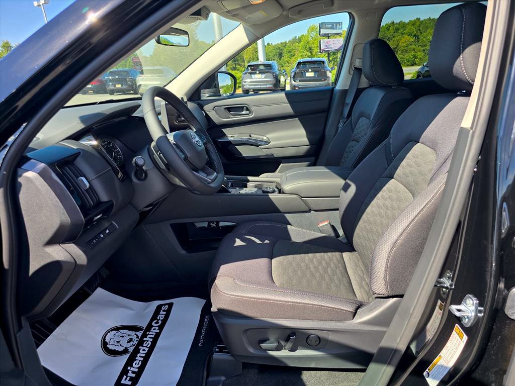 New 2026 Nissan Pathfinder SV AWD/4WD image 8
