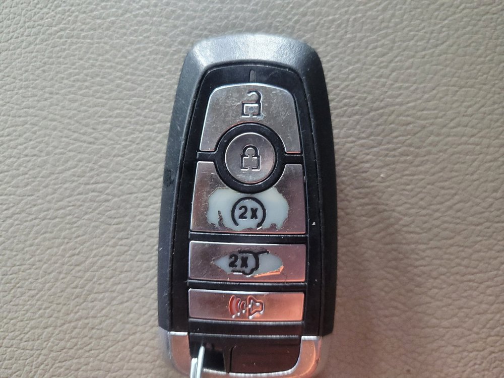 Used 2019 Ford Expedition XLT w/ Equipment Group 202A AWD/4WD image 32