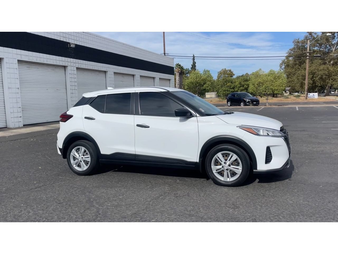Used 2023 Nissan Kicks S FWD image 4