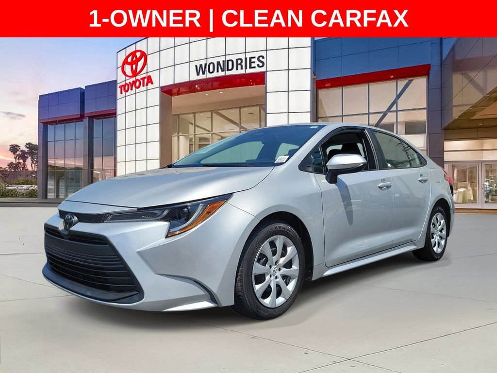 Used 2024 Toyota Corolla LE FWD image 2