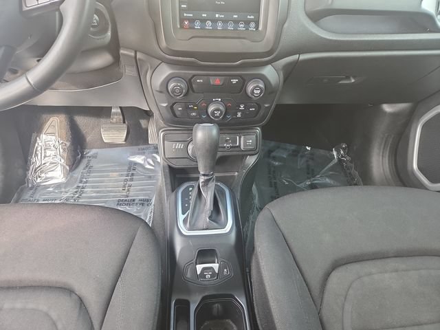Used 2019 Jeep Renegade Latitude AWD/4WD image 11