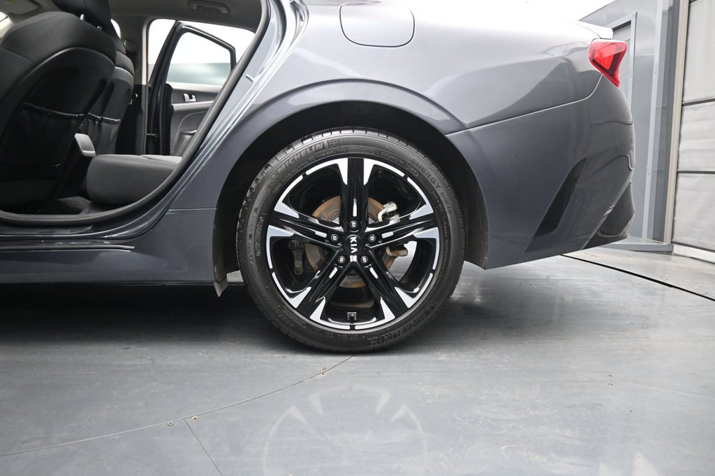 Used 2021 Kia K5 LXS FWD image 16