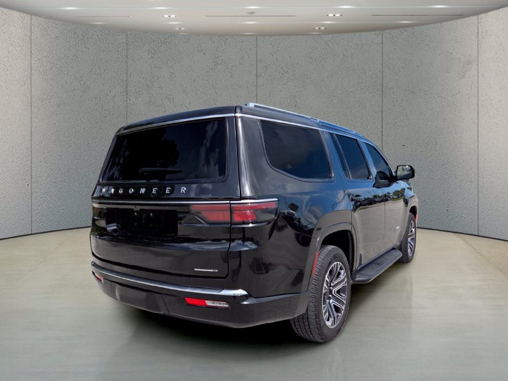Certified 2024 Jeep Wagoneer Series II AWD/4WD image 6