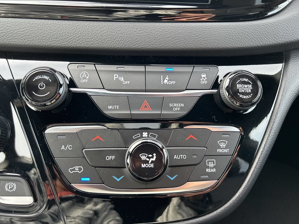 New 2026 Chrysler Voyager LX FWD image 16