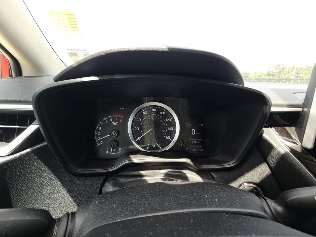 Used 2020 Toyota Corolla LE w/ LE Premium Package FWD image 27