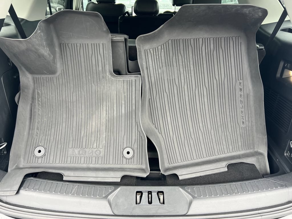 Used 2025 Ford Explorer Active w/ Active Comfort Package AWD/4WD image 20