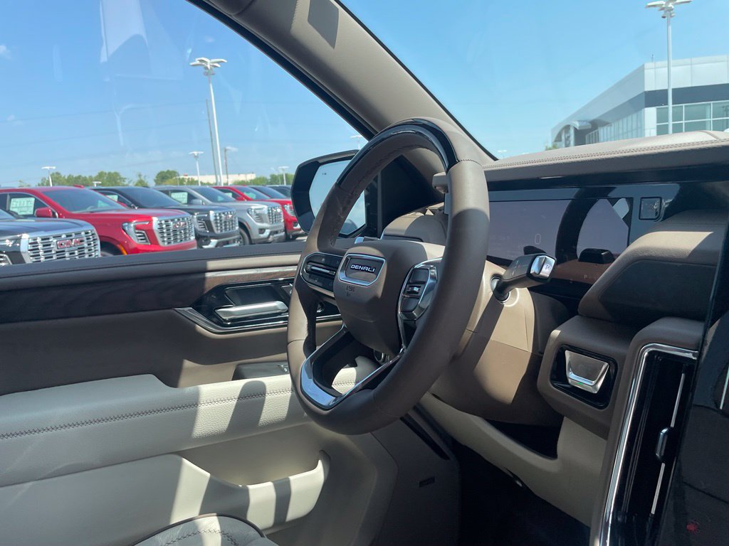 New 2026 GMC Yukon Denali w/ Advanced Technology Package AWD/4WD image 29