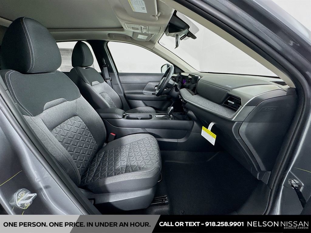 New 2026 Nissan Kicks SV w/ SV Premium Package FWD image 27