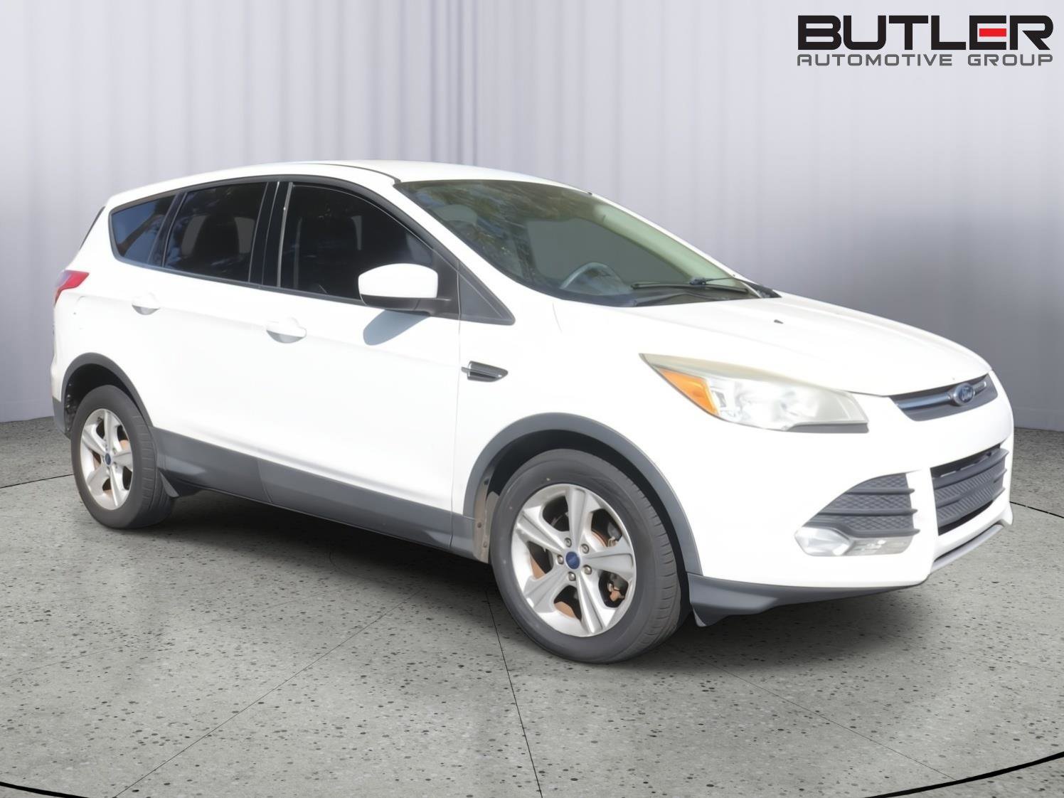 Used 2015 Ford Escape SE FWD image 2