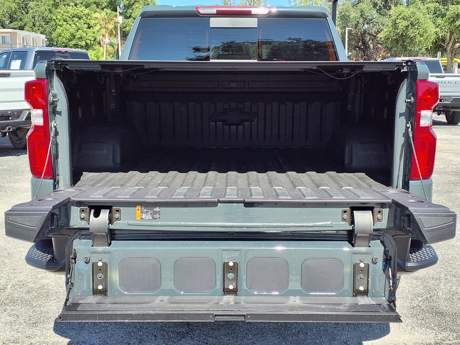 Used 2026 Chevrolet Silverado 1500 LT Trail Boss w/ Safety Package AWD/4WD image 7