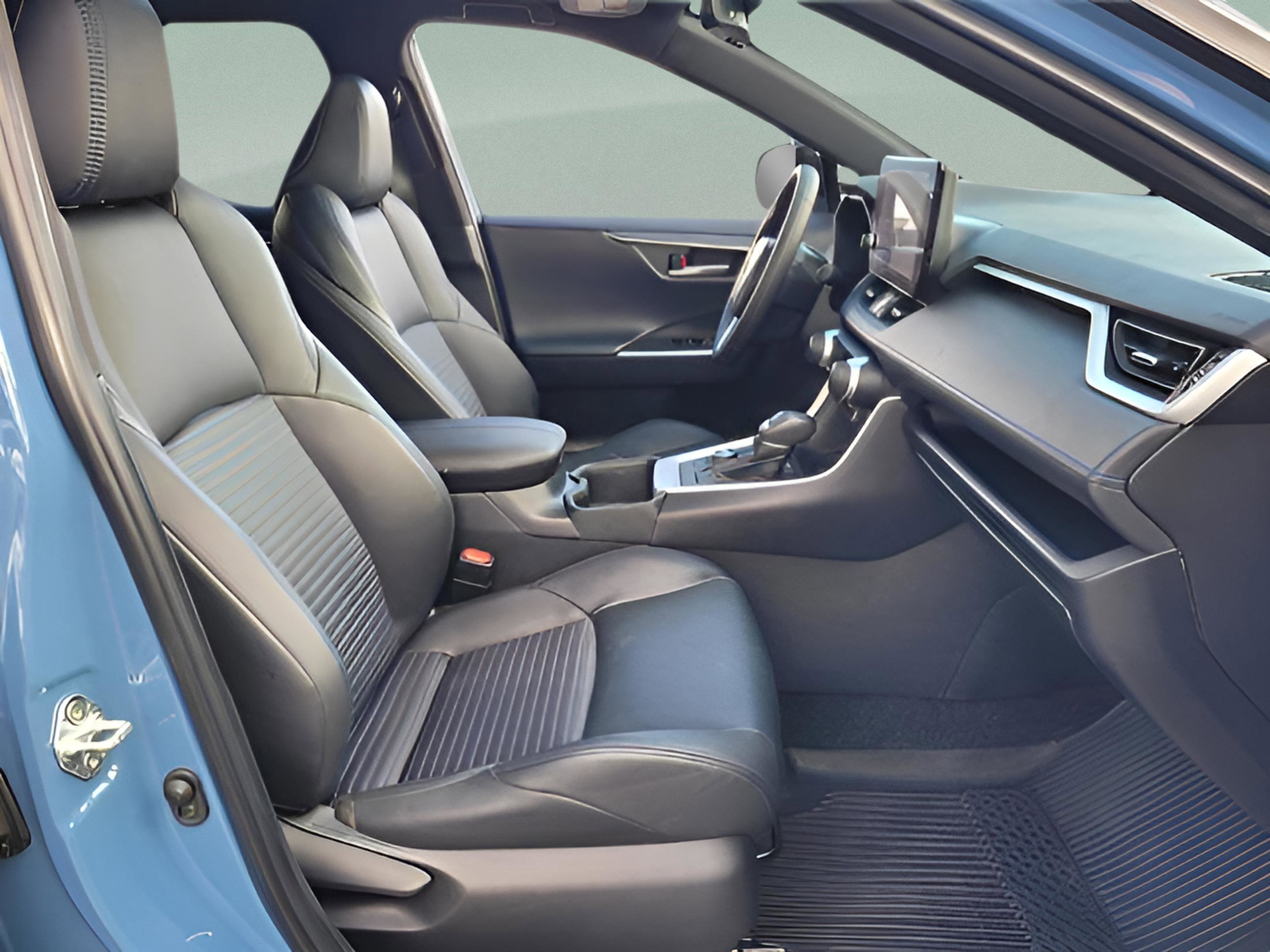 Used 2023 Toyota RAV4 XSE image 17