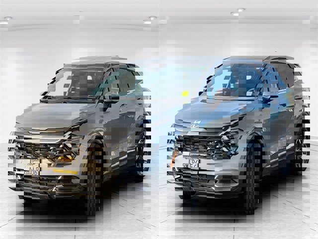 Used 2024 Kia Sportage LX image 2