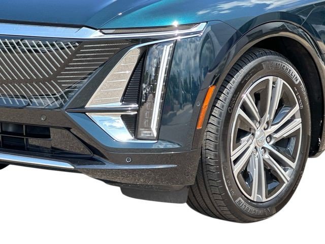 Certified 2024 Cadillac Lyriq Luxury w/ LPO, Floor Liner Package AWD/4WD image 6