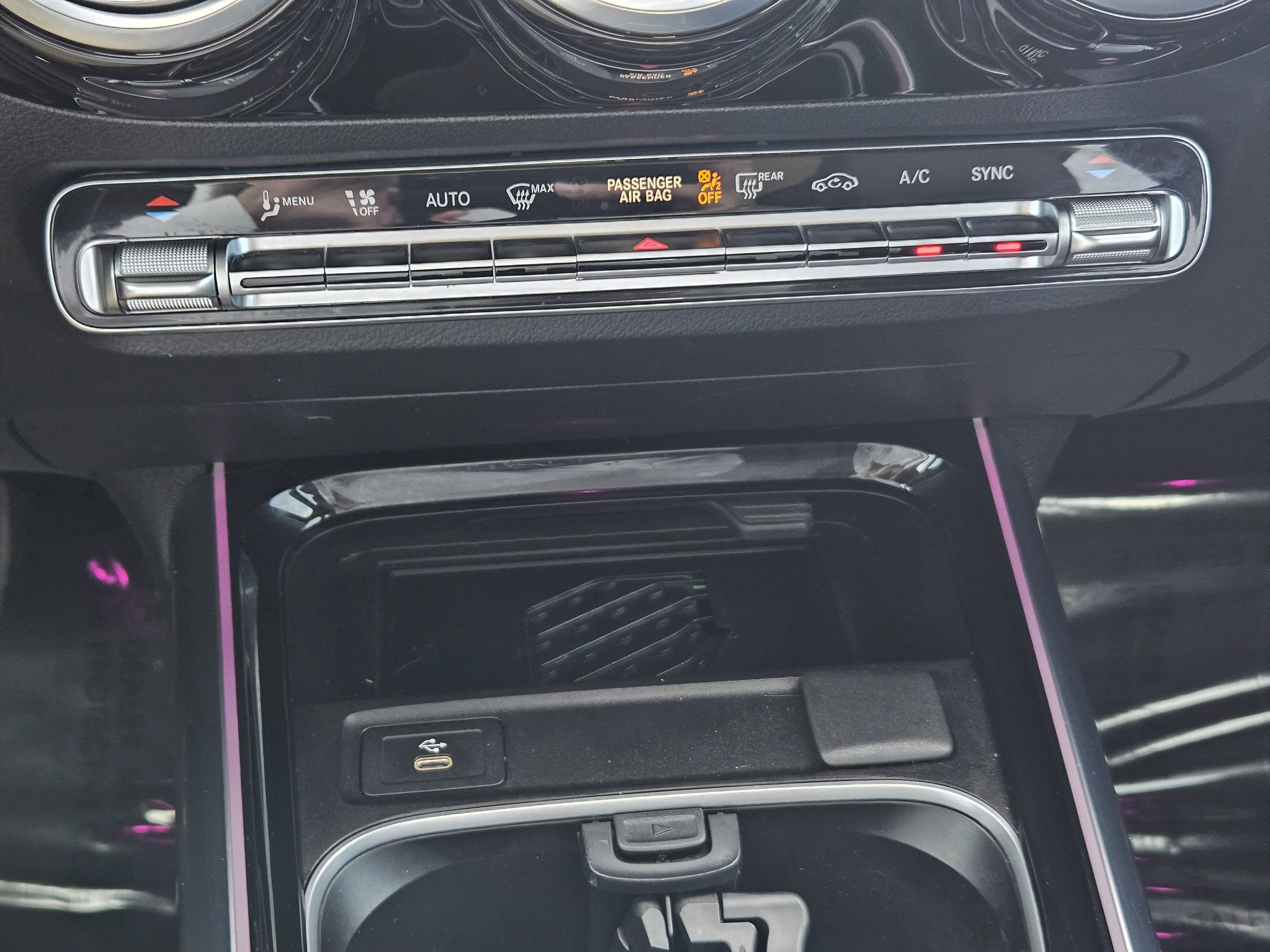 Certified 2024 Mercedes-Benz GLA 250 4MATIC image 19