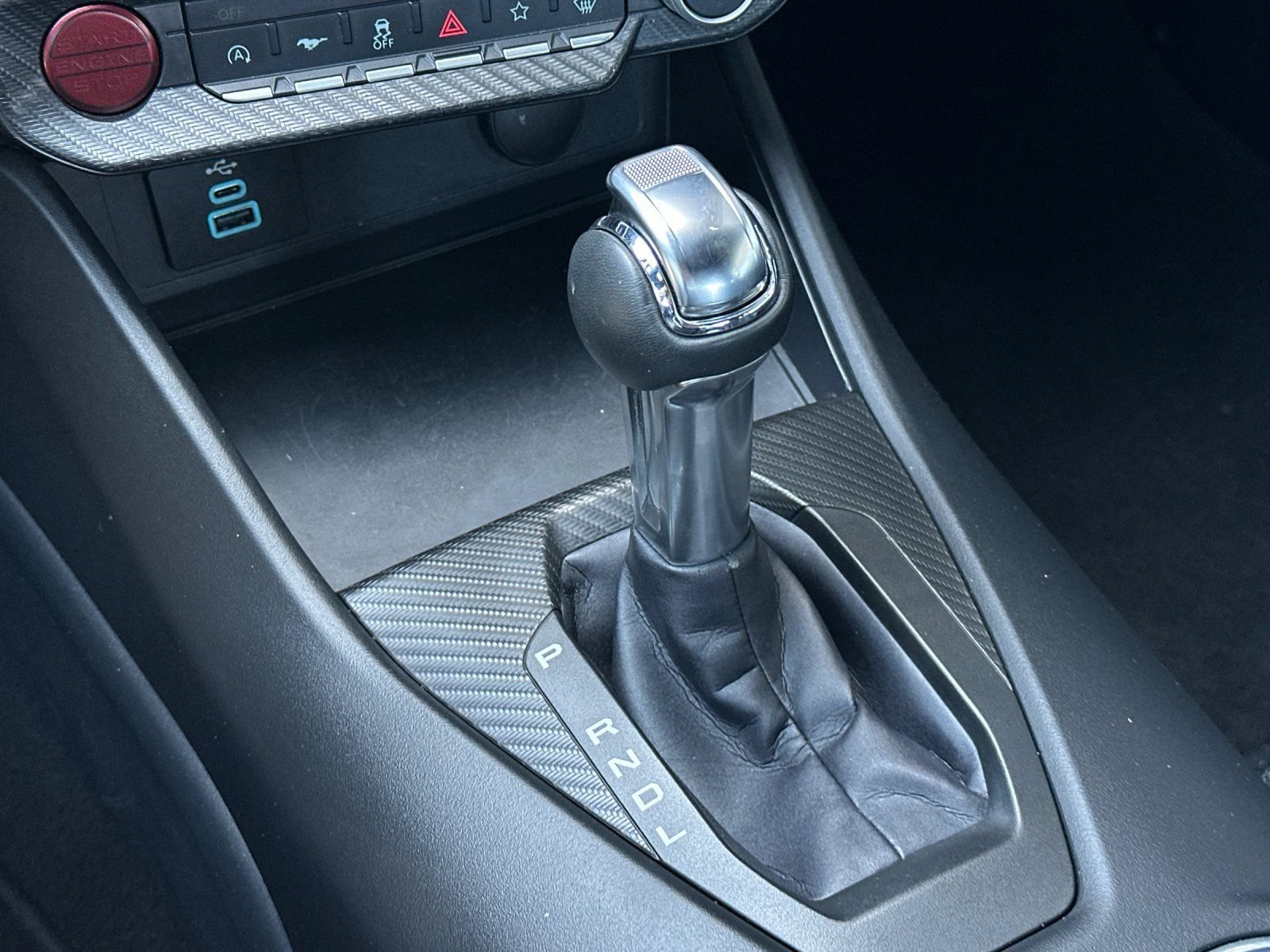 Used 2025 Ford Mustang Premium RWD image 18