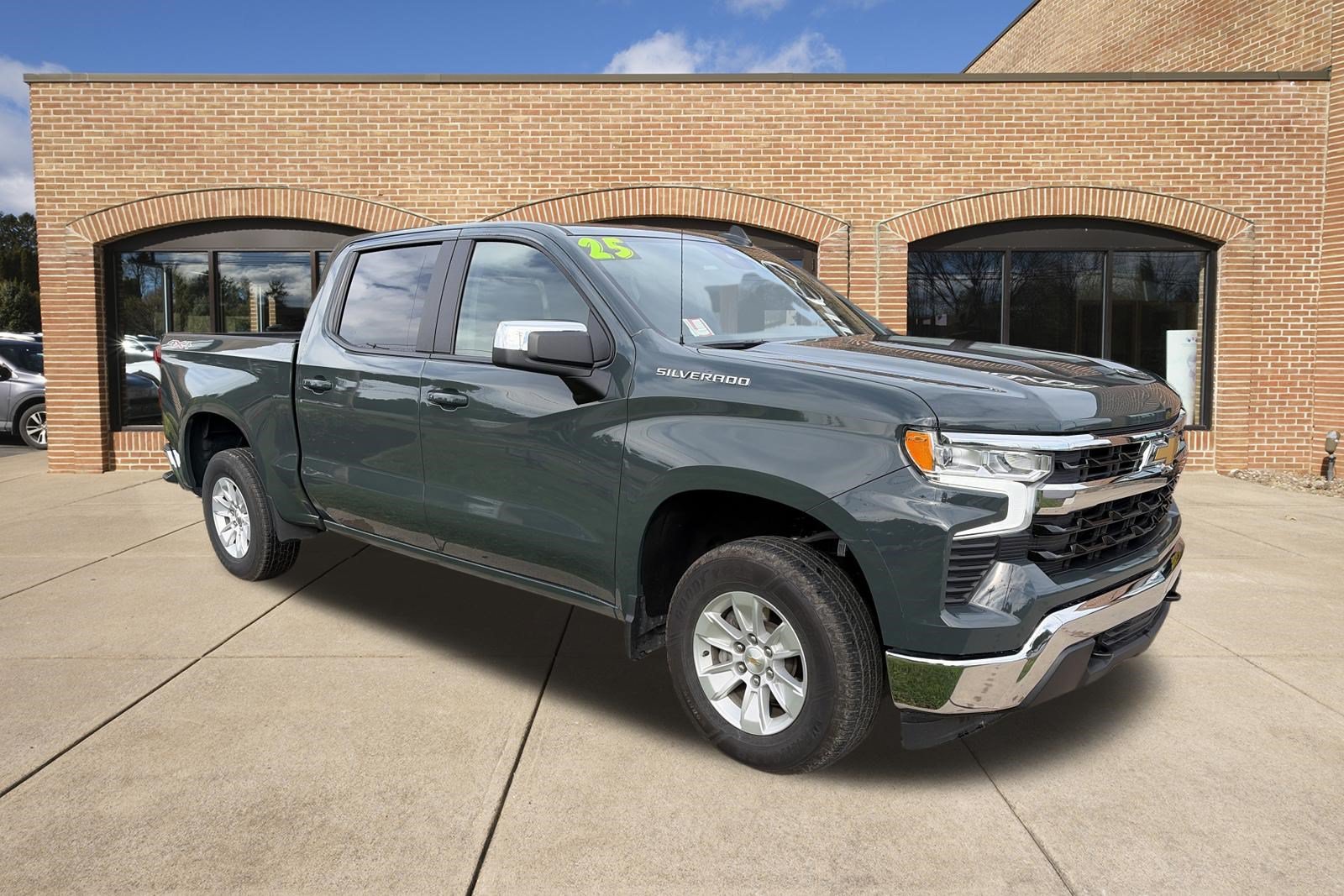 Used 2025 Chevrolet Silverado 1500 LT