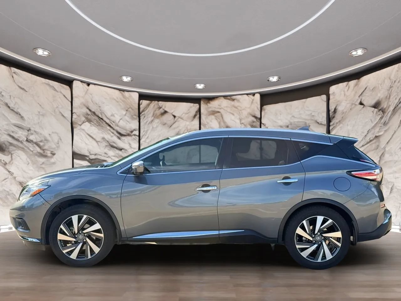 Used 2018 Nissan Murano Platinum FWD image 3