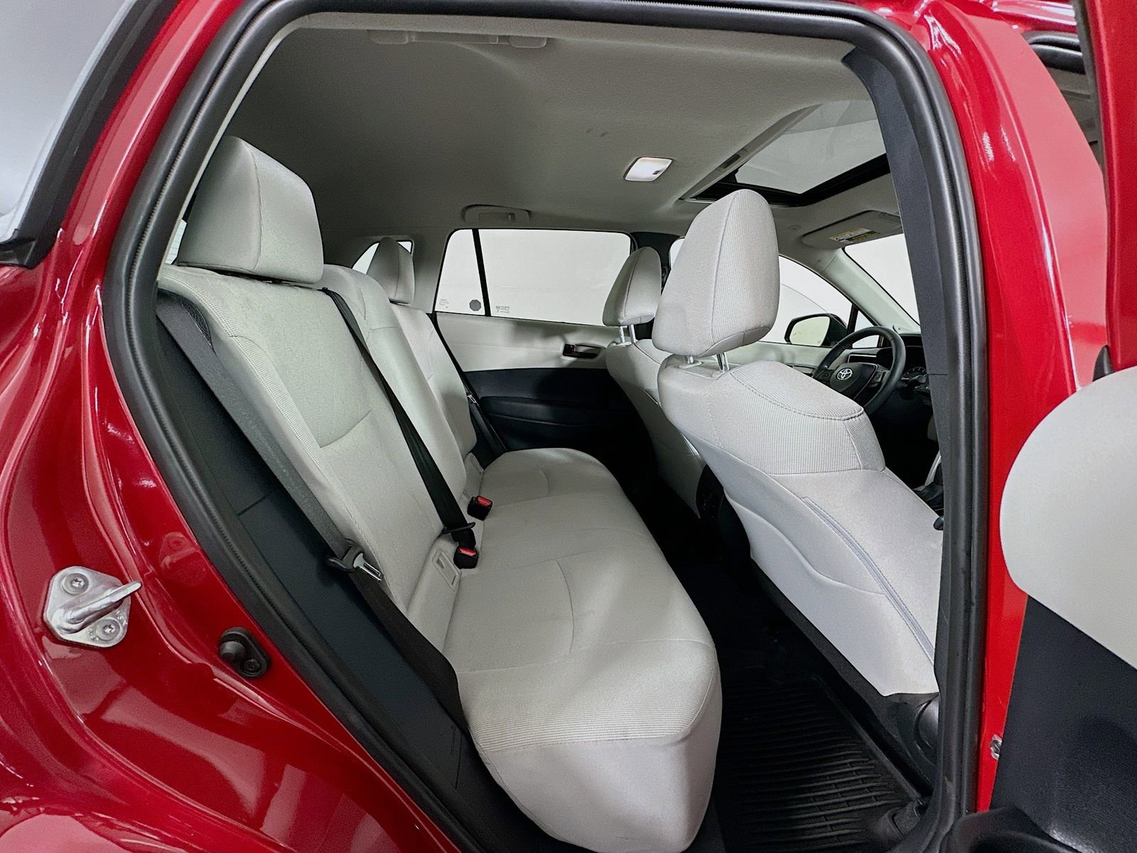 Certified 2024 Toyota Corolla Cross LE w/ Moonroof Package AWD/4WD image 28