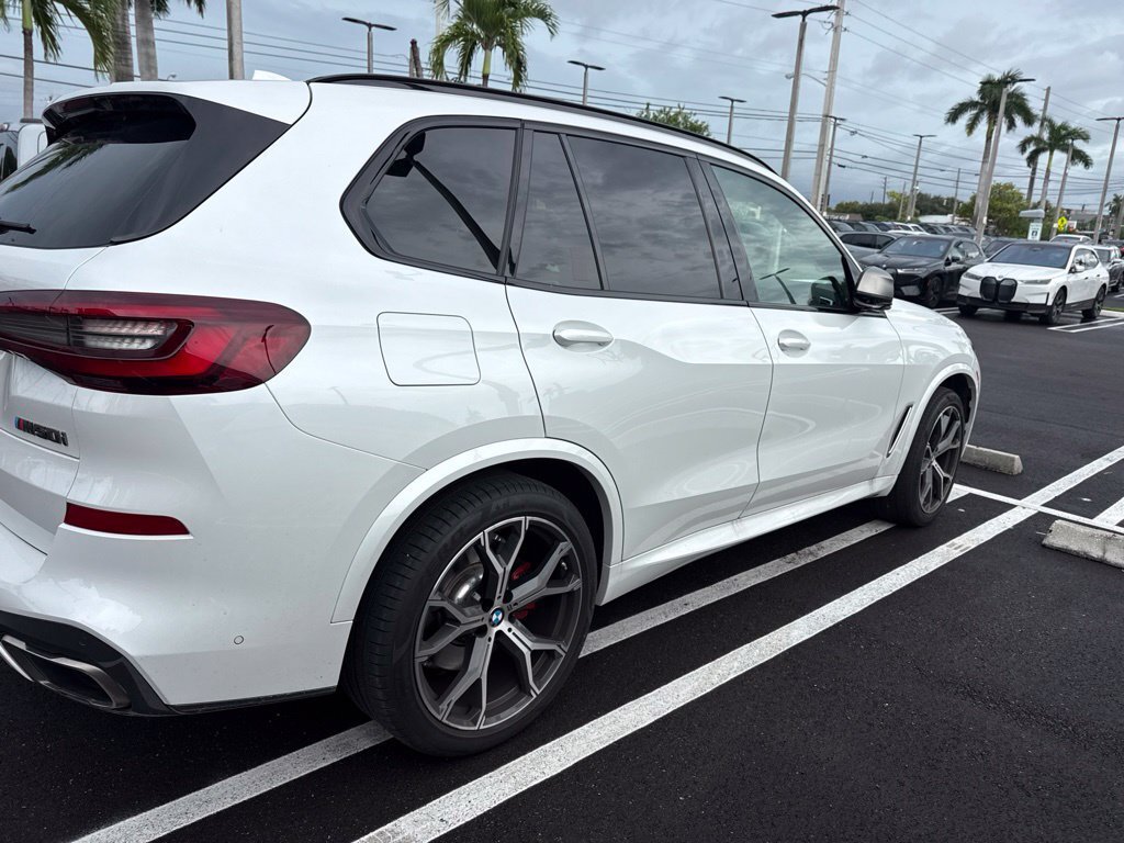 Used 2021 BMW X5 M50i w/ Dynamic Handling Package AWD/4WD image 12