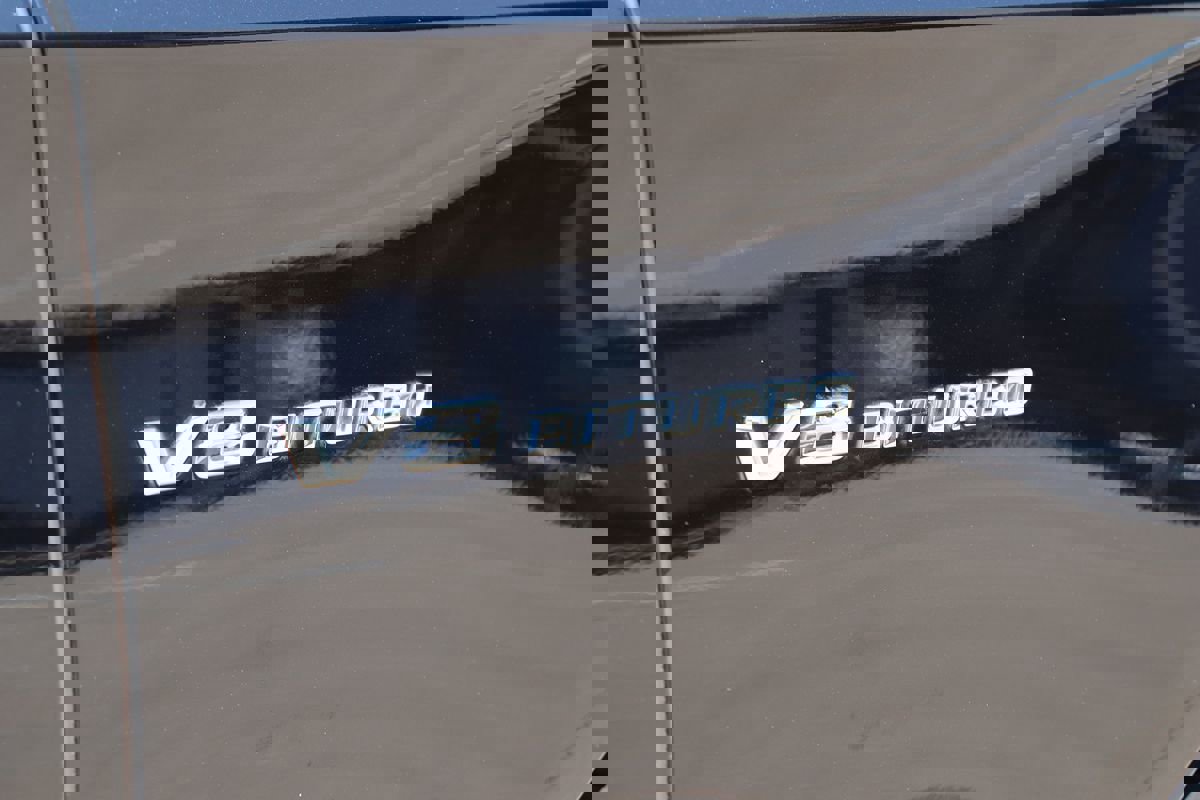 Used 2015 Mercedes-Benz S 63 AMG 4MATIC Sedan w/ Driver Assistance Package image 84