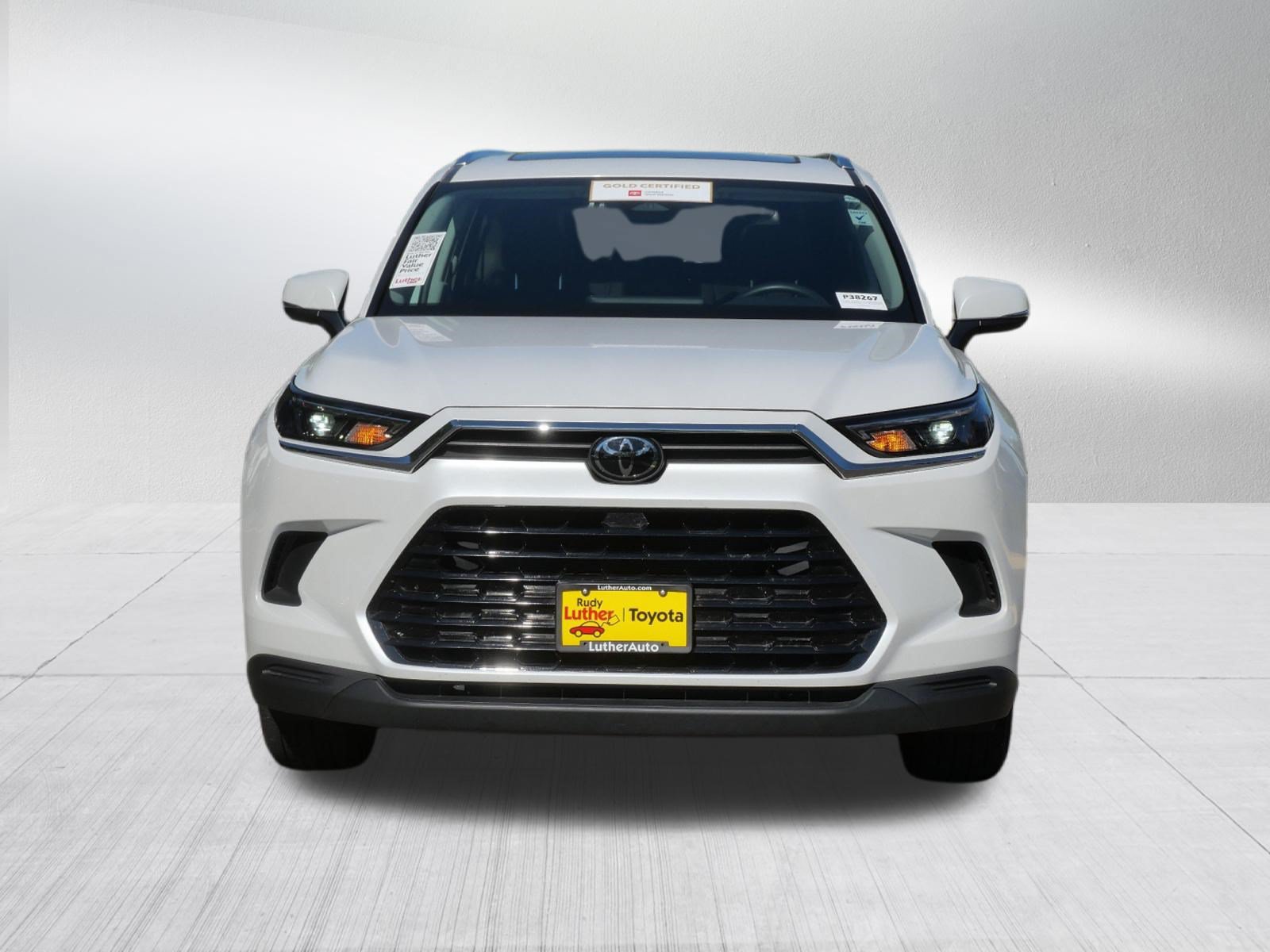 Certified 2025 Toyota Grand Highlander AWD image 2