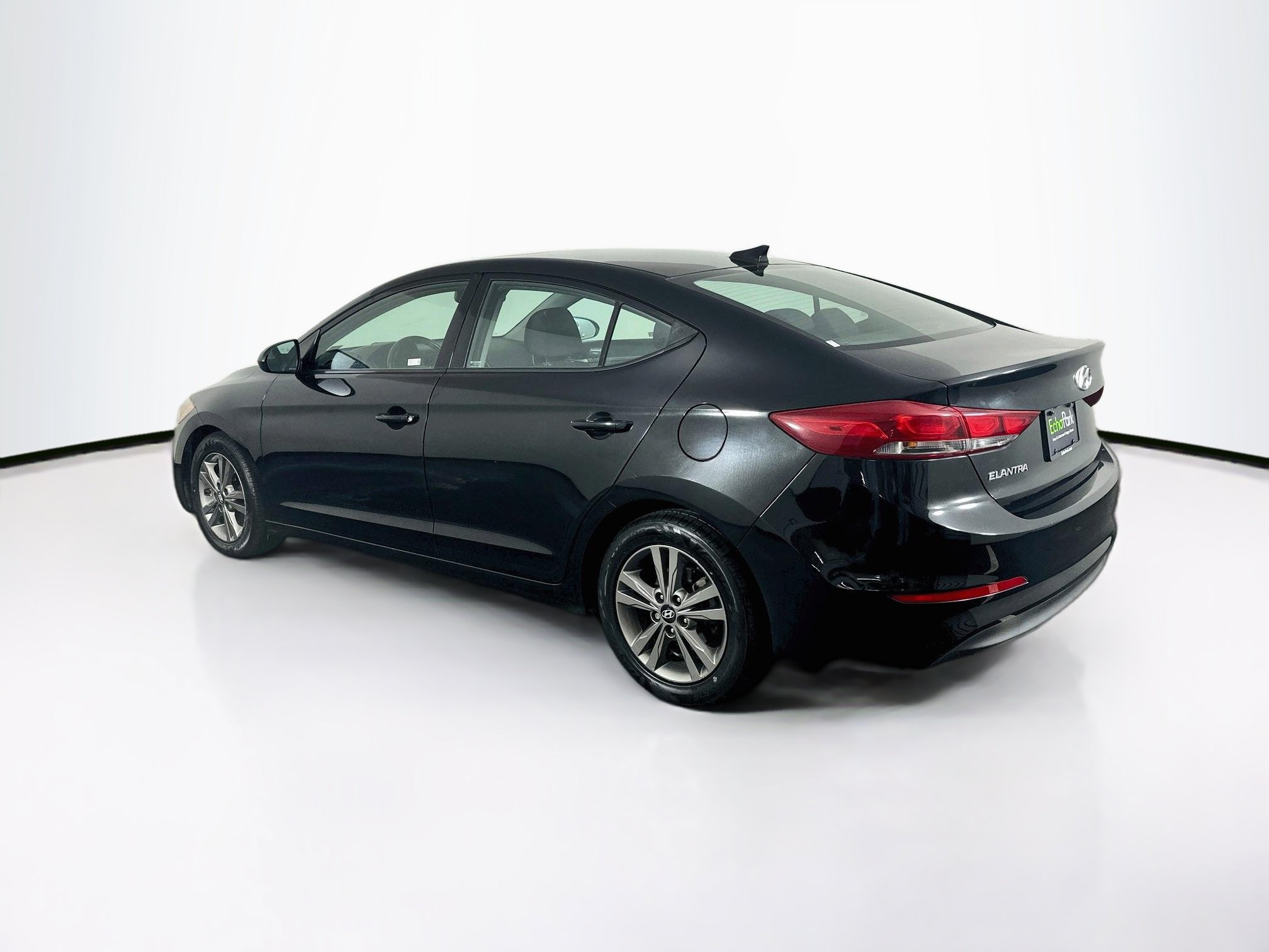 Used 2018 Hyundai Elantra Value Edition FWD image 5