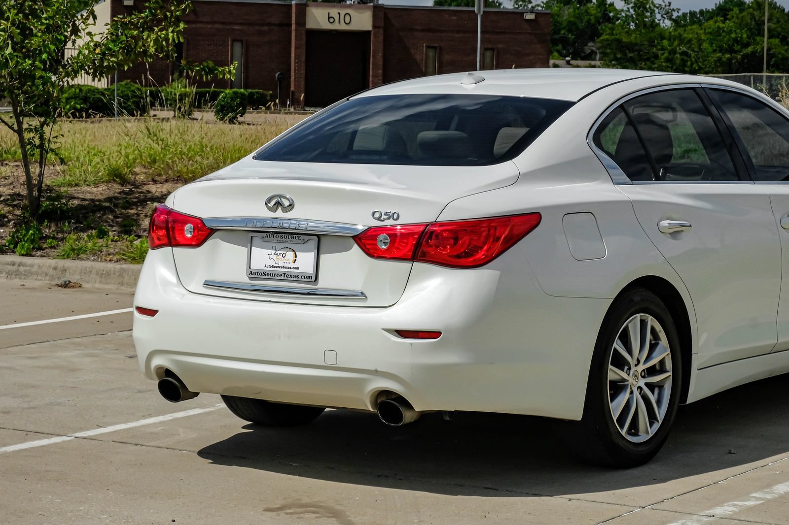 Used 2016 INFINITI Q50 3.0t Premium w/ Cargo Package RWD image 11