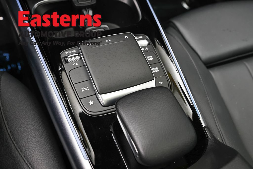 Used 2023 Mercedes-Benz GLA 250 4MATIC w/ Premium Package image 21